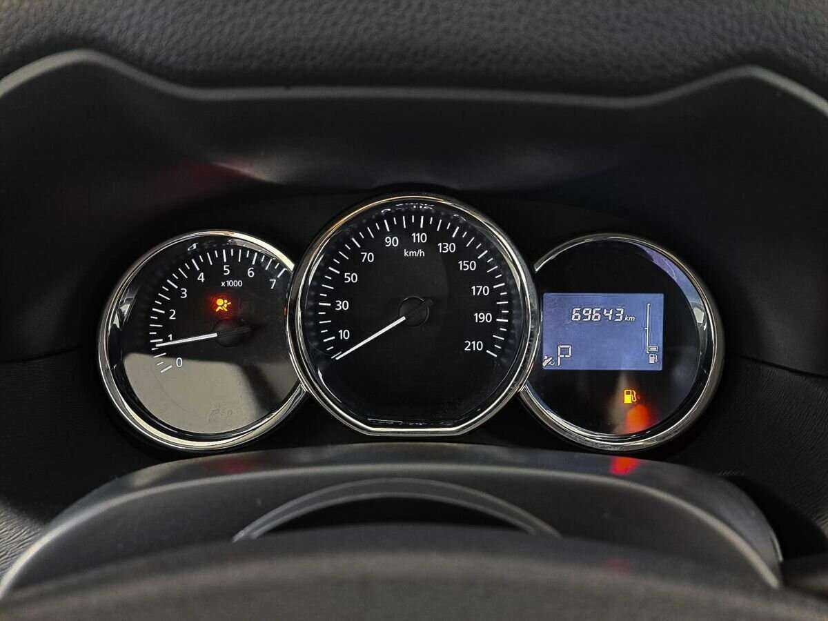 Nissan Terrano б/у, 2018, Автоматическая. Фото: #11