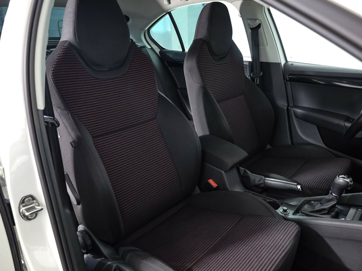 Skoda Octavia б/у, 2015, Роботизированная. Фото: #17