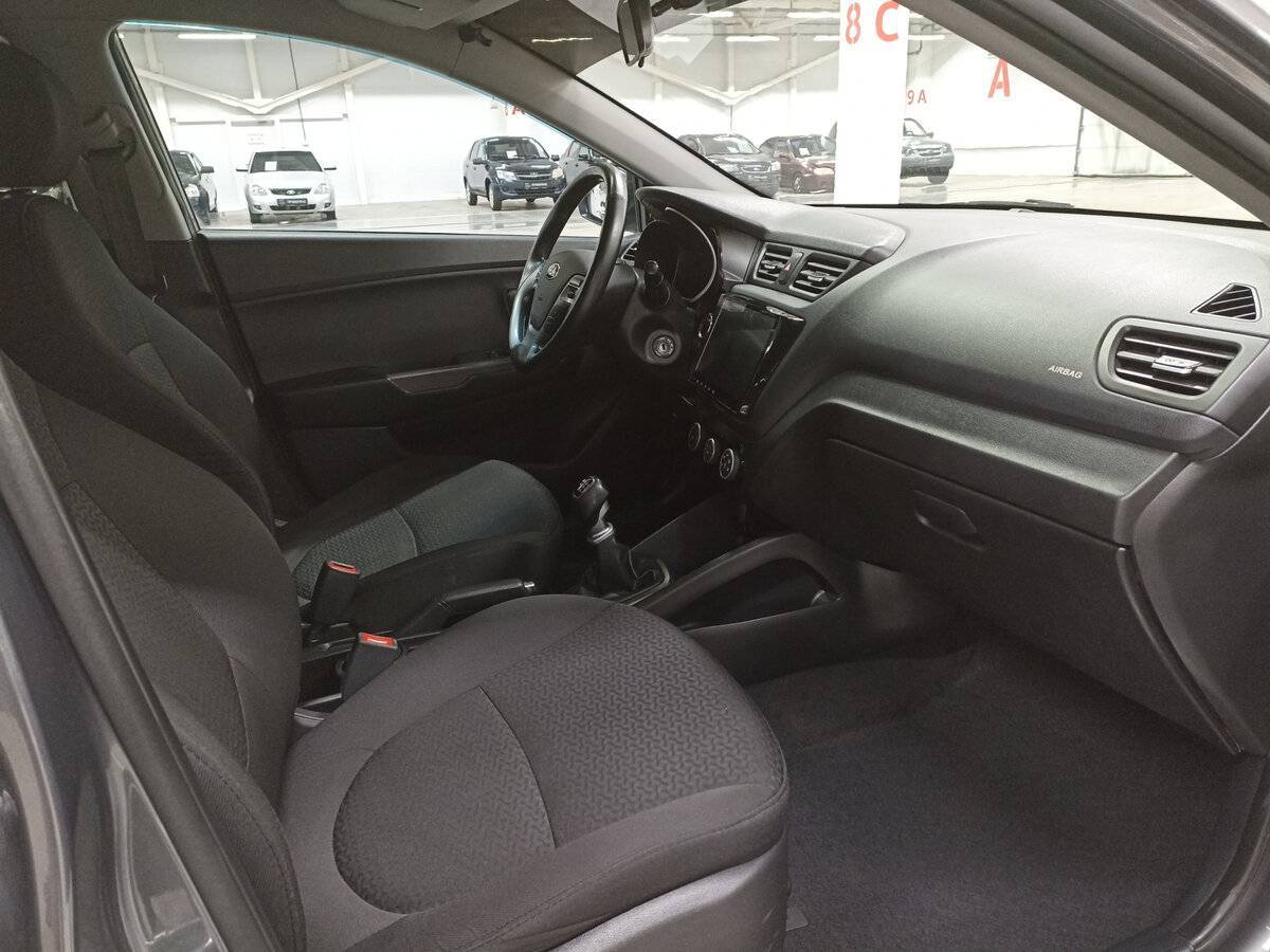 Kia Rio б/у, 2016, Механическая. Фото: #9