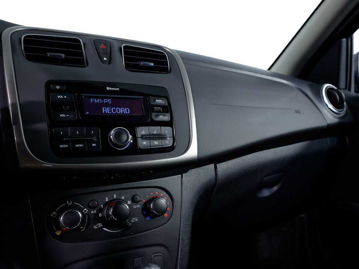 Renault Sandero б/у, 2020, Автоматическая. Фото: #12