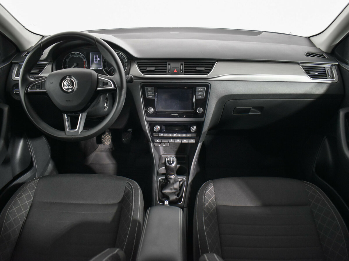 Skoda Rapid б/у, 2017, Механическая. Фото: #12
