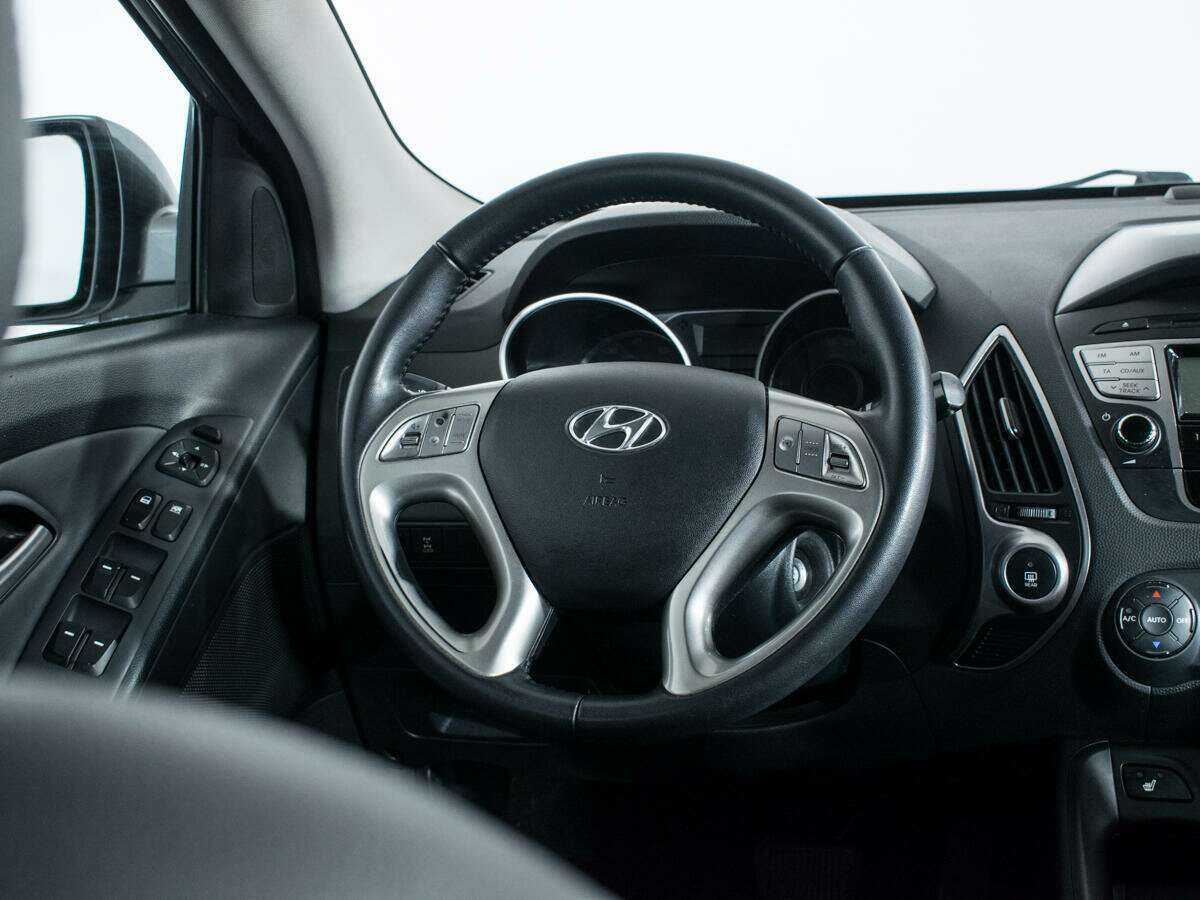 Hyundai ix35 б/у, 2012, Автоматическая. Фото: #13