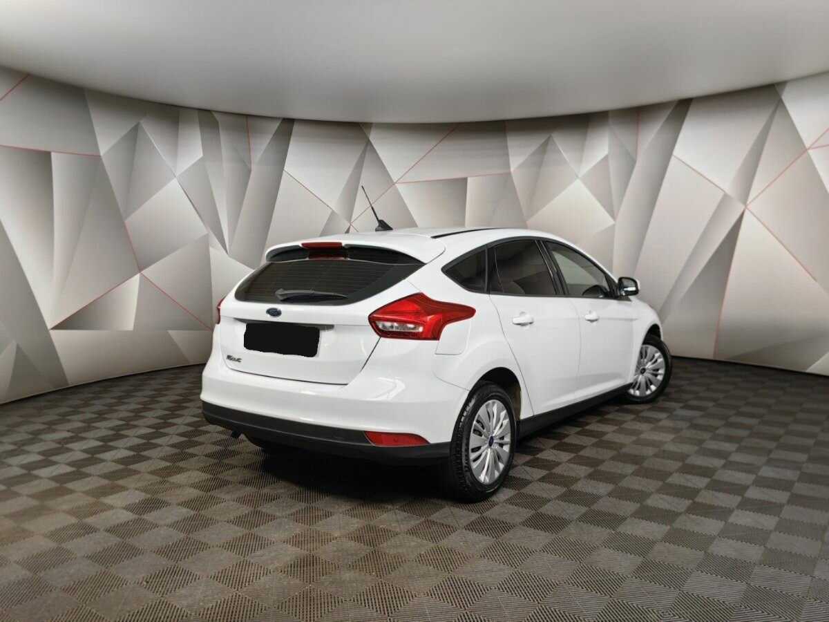 Ford Focus б/у, 2019, Механическая. Фото: #1