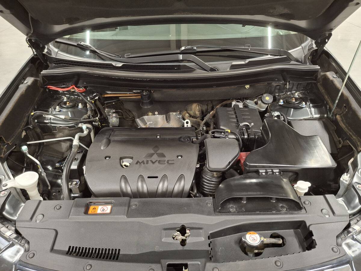 Mitsubishi Outlander б/у, 2016, Вариатор. Фото: #8