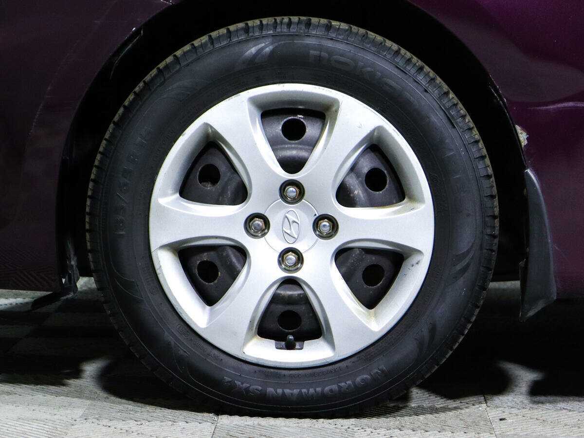 Hyundai Solaris б/у, 2012, Автоматическая. Фото: #16