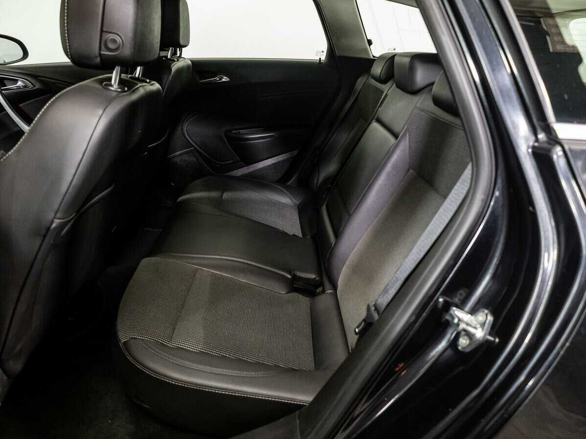 Opel Astra б/у, 2012, Автоматическая. Фото: #7