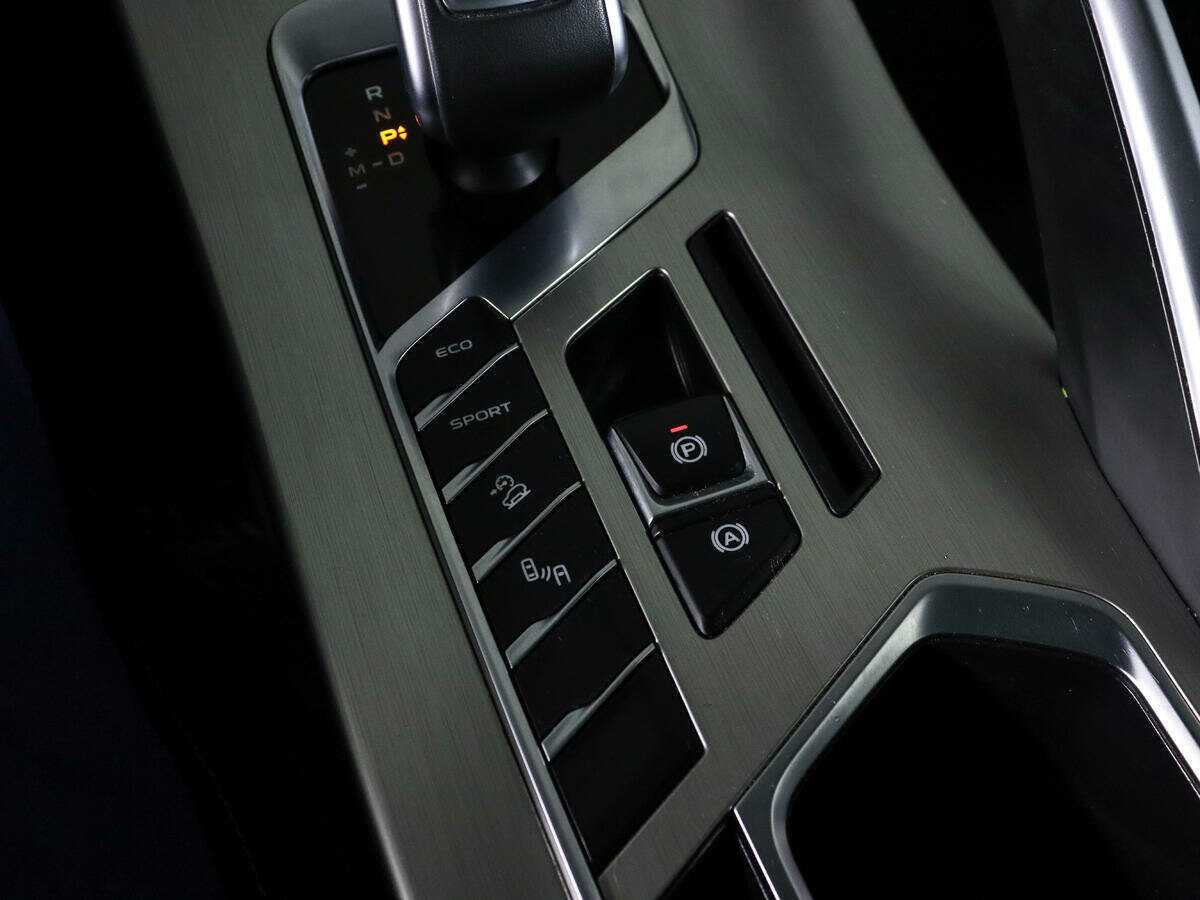 Geely Coolray б/у, 2021, Роботизированная. Фото: #17