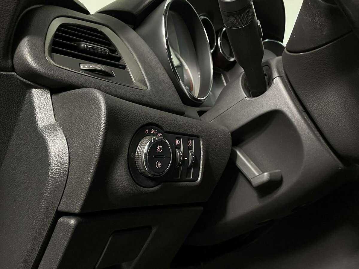 Opel Astra б/у, 2012, Автоматическая. Фото: #8