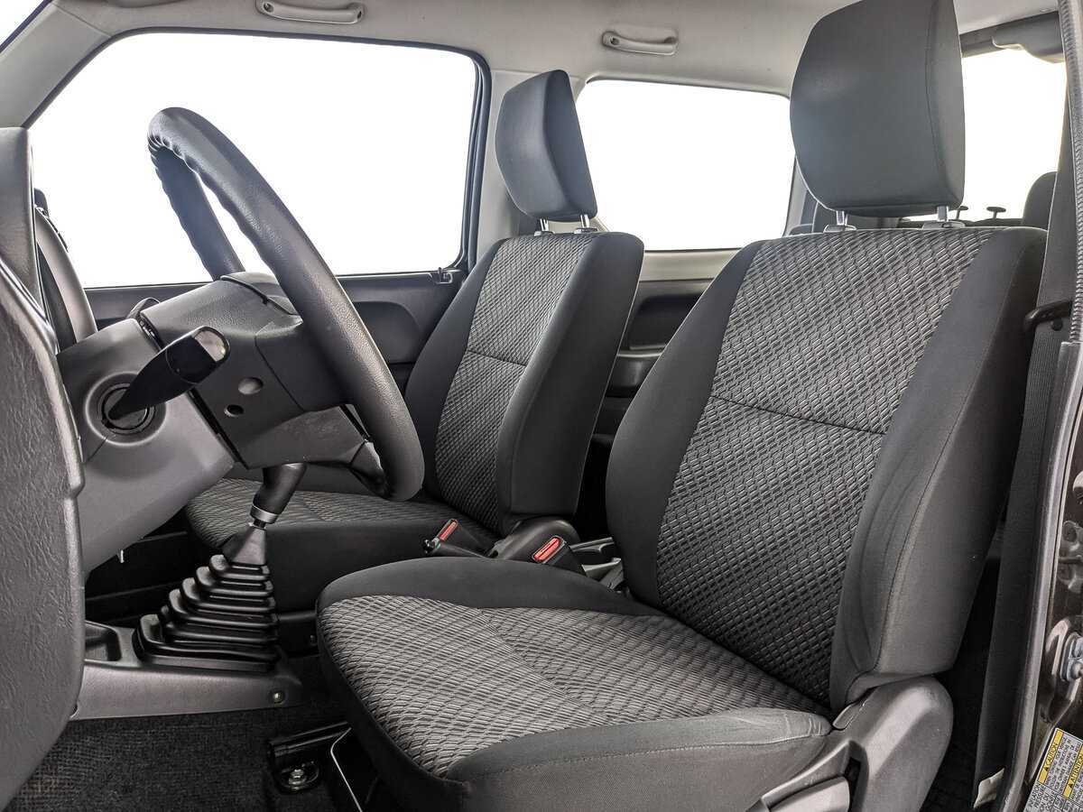 Suzuki Jimny б/у, 2017, Механическая. Фото: #14