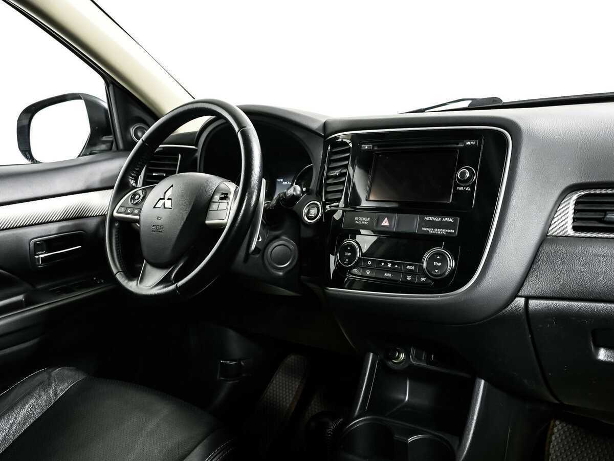 Mitsubishi Outlander б/у, 2015, Вариатор. Фото: #8