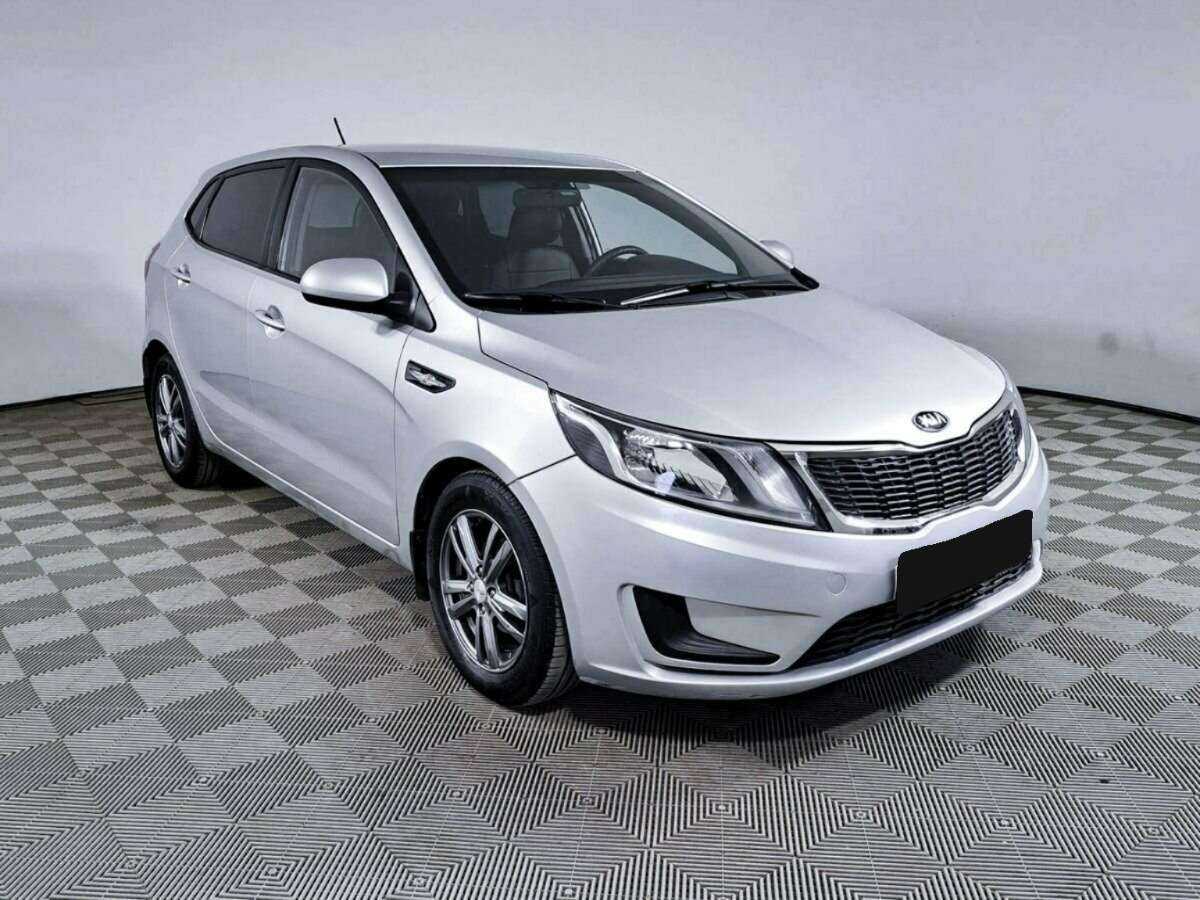 Kia Rio б/у, 2013, Автоматическая. Фото: #2
