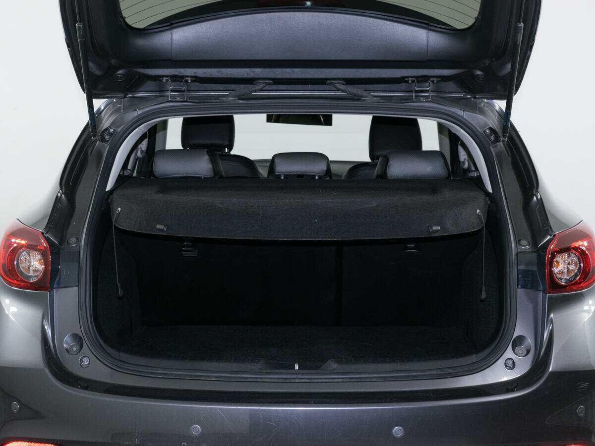 Mazda 3 б/у, 2018, Автоматическая. Фото: #6