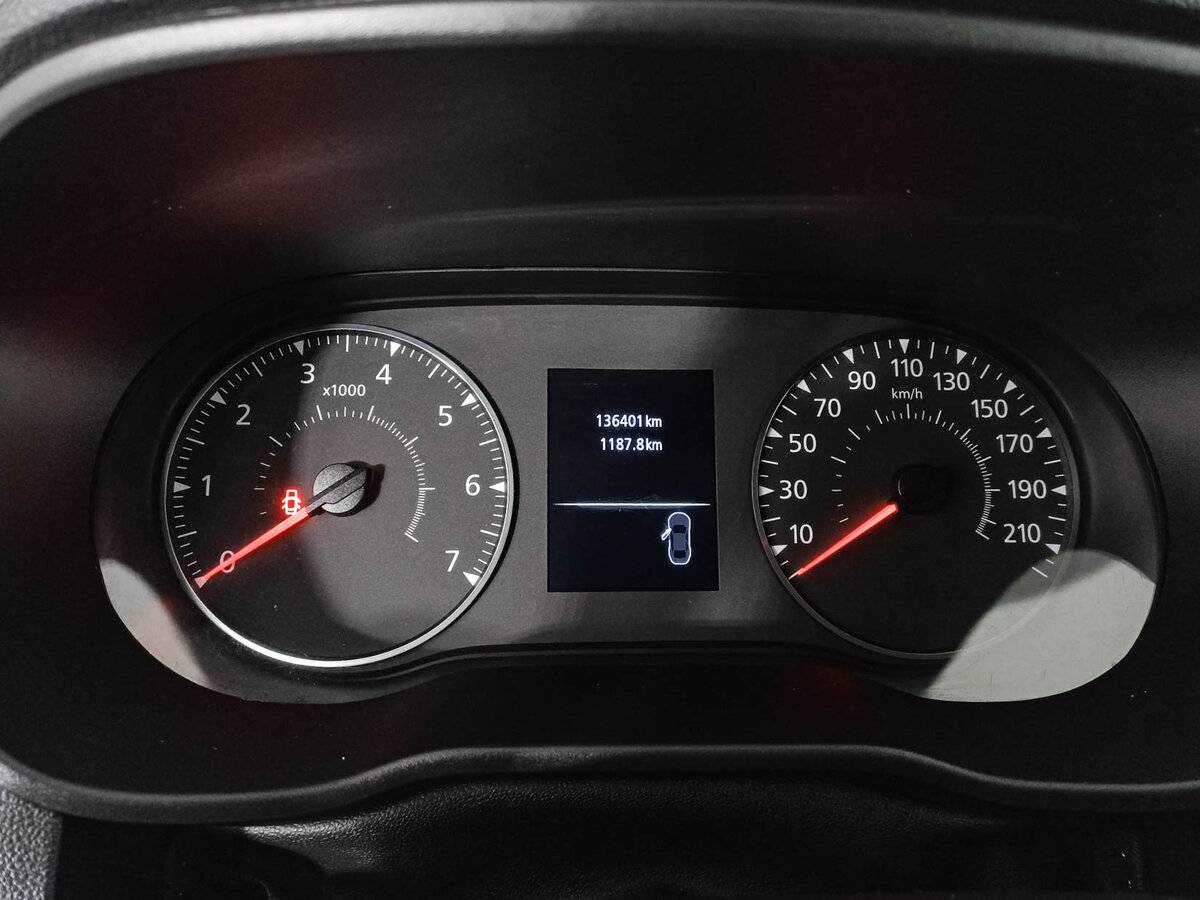 Renault Duster б/у, 2021, Механическая. Фото: #10