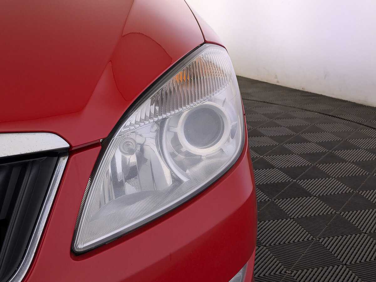 Skoda Fabia б/у, 2013, Автоматическая. Фото: #10