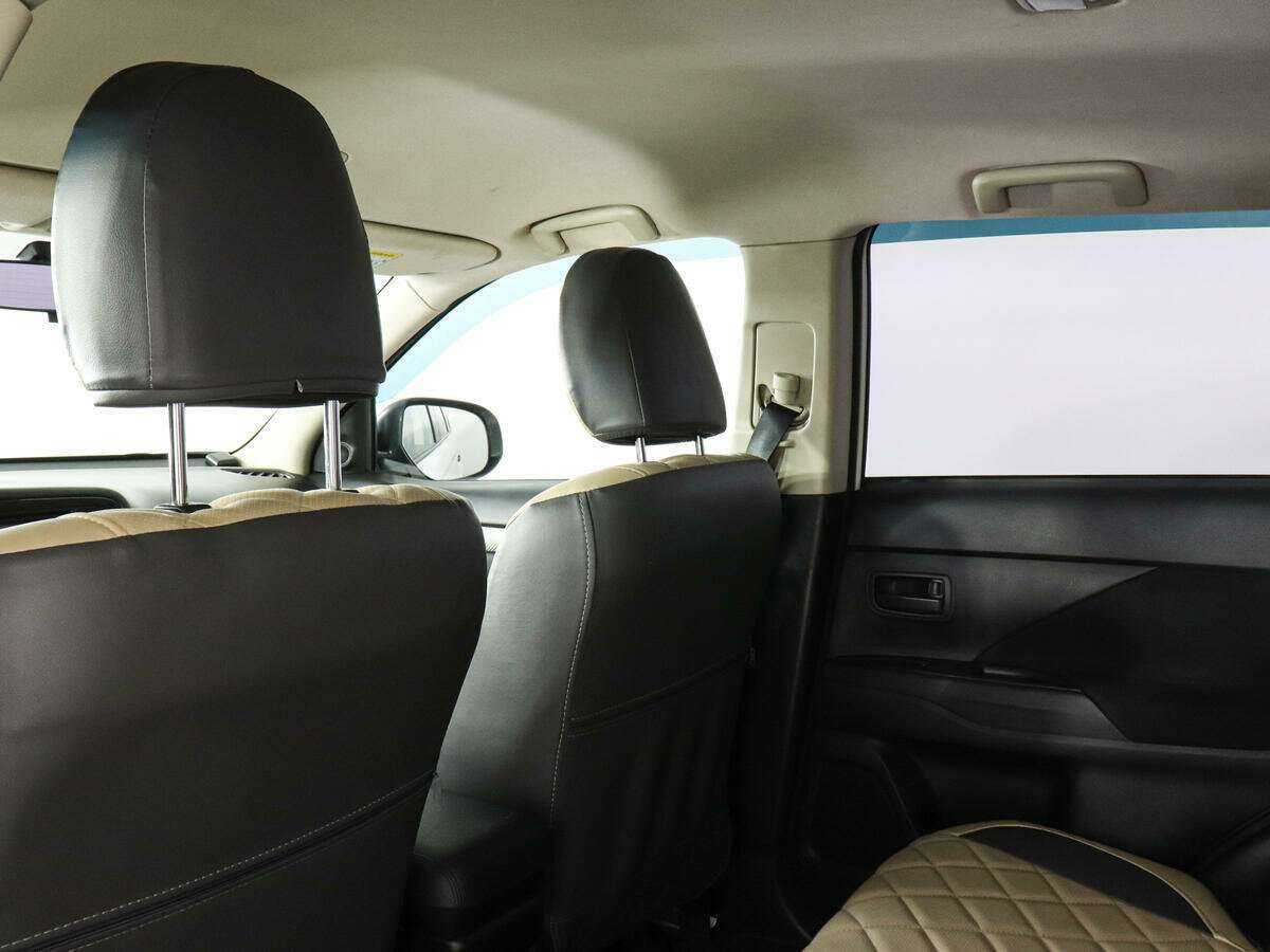 Mitsubishi Outlander б/у, 2017, Вариатор. Фото: #11