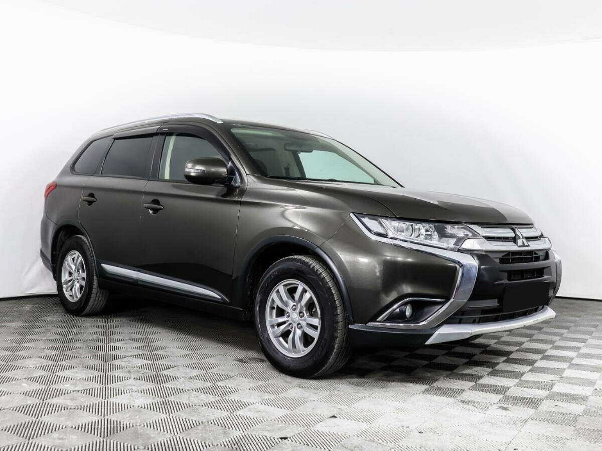 Mitsubishi Outlander б/у, 2018, Вариатор. Фото: #2