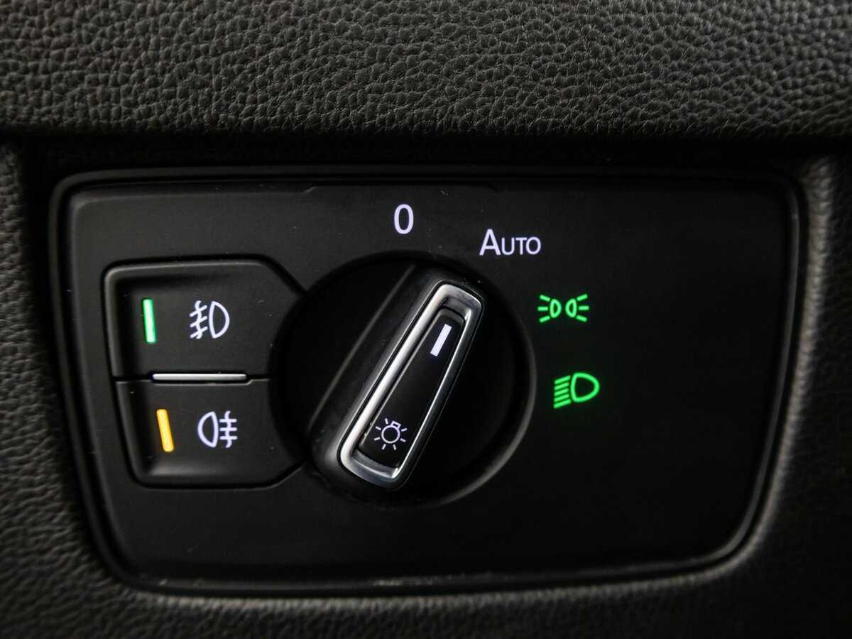 Volkswagen Passat б/у, 2018, Роботизированная. Фото: #16