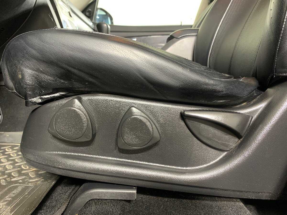 SsangYong Rexton б/у, 2012, Механическая. Фото: #16