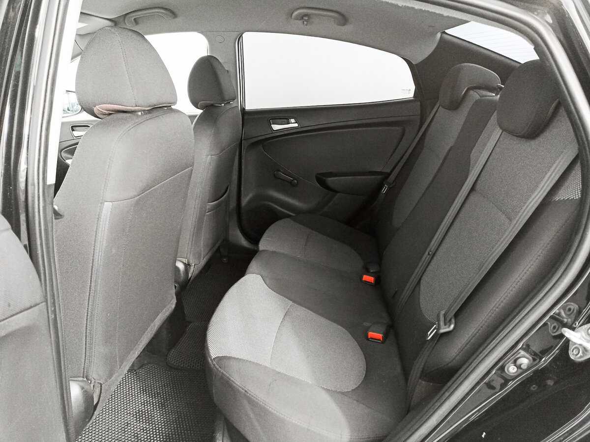 Hyundai Solaris б/у, 2013, Автоматическая. Фото: #11