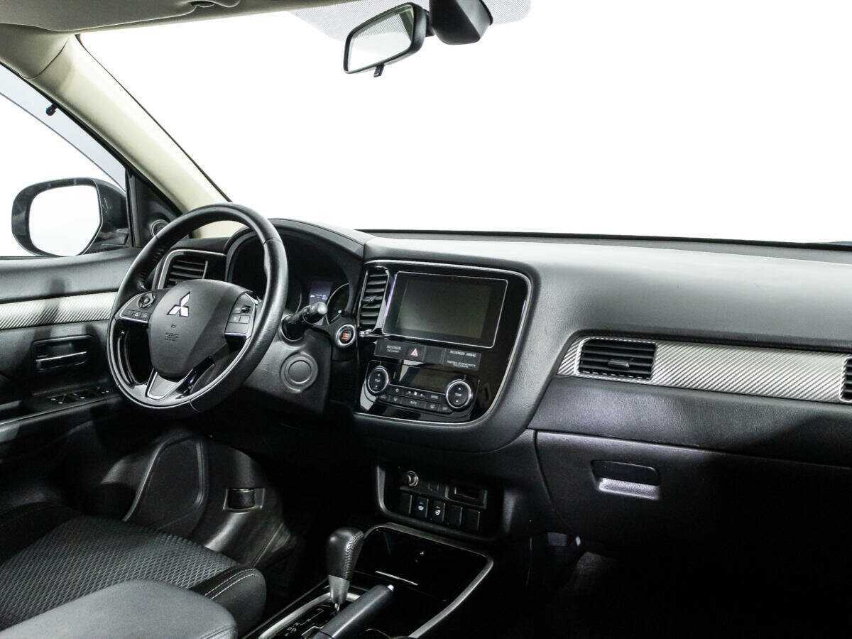 Mitsubishi Outlander б/у, 2018, Вариатор. Фото: #8