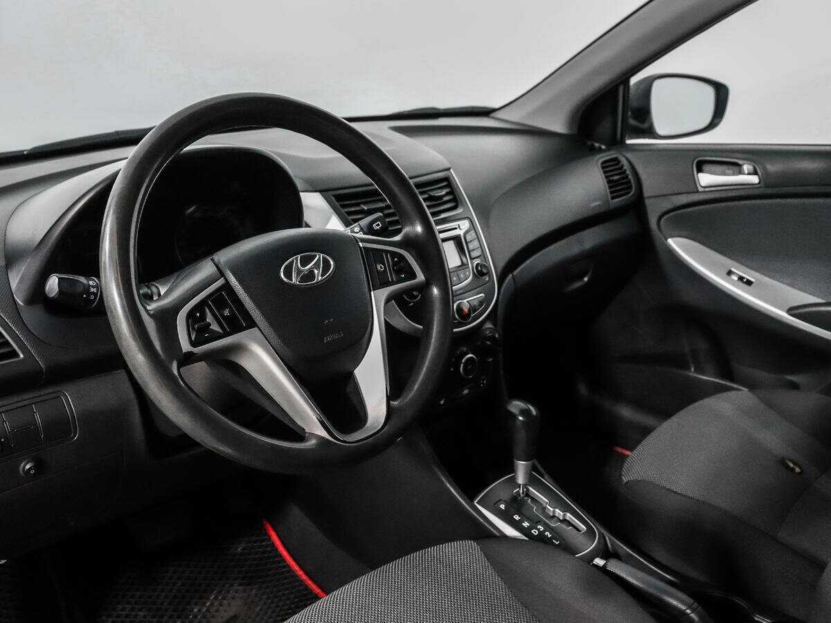 Hyundai Solaris б/у, 2013, Автоматическая. Фото: #8