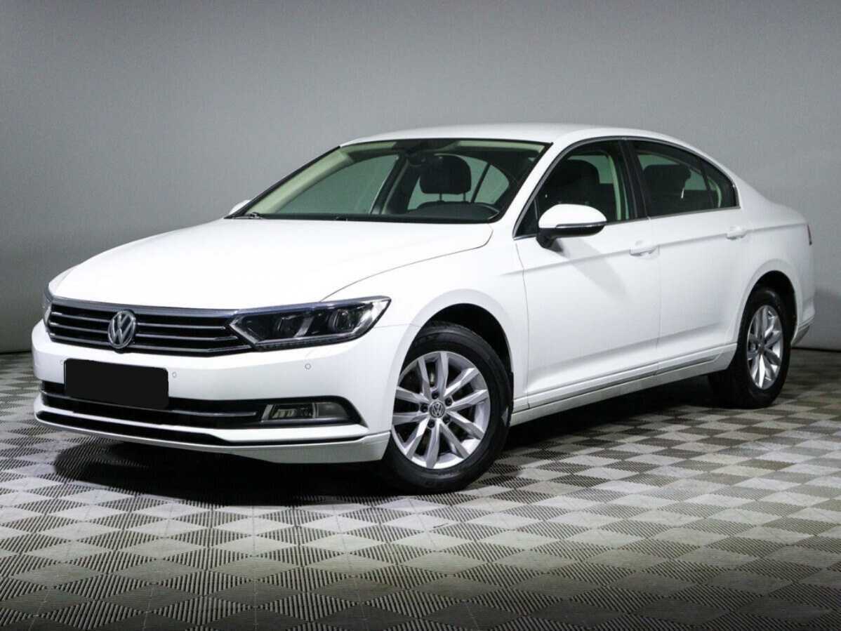 Volkswagen Passat б/у, 2019, Роботизированная. Фото: #0