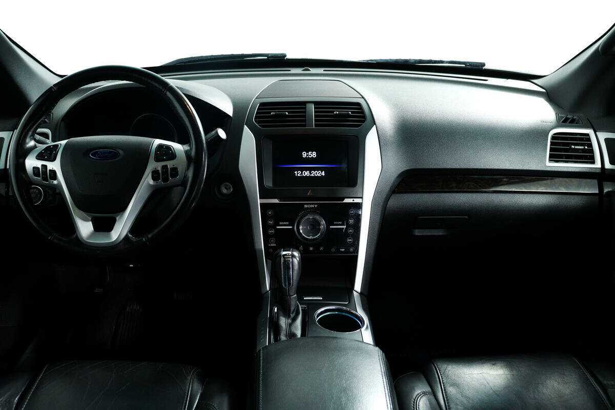 Ford Explorer б/у, 2012, Автоматическая. Фото: #10
