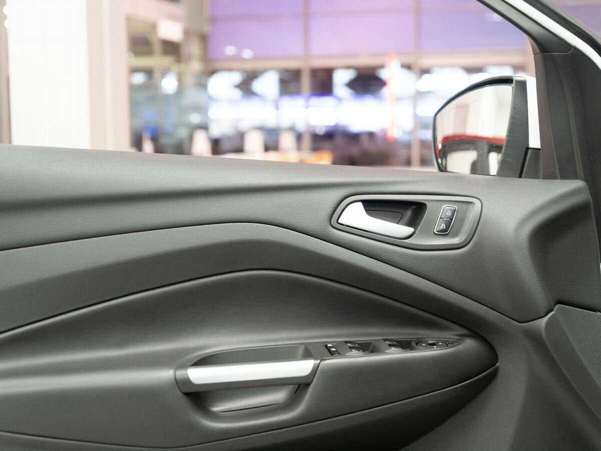 Ford Kuga б/у, 2016, Автоматическая. Фото: #14