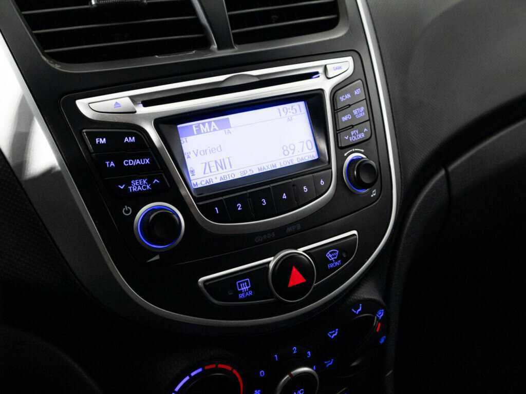 Hyundai Solaris б/у, 2013, Автоматическая. Фото: #14