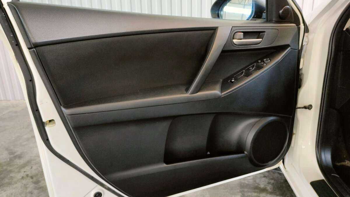 Mazda 3 б/у, 2012, Автоматическая. Фото: #10