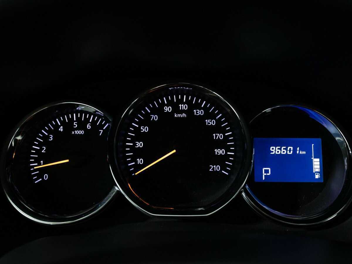 Renault Sandero б/у, 2017, Автоматическая. Фото: #11