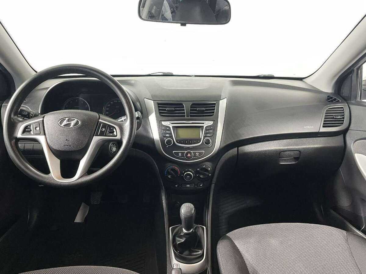 Hyundai Solaris б/у, 2014, Механическая. Фото: #6