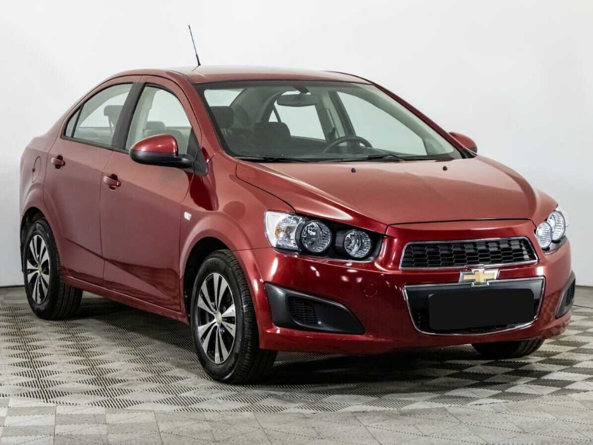 Chevrolet Aveo б/у, 2015, Автоматическая. Фото: #2