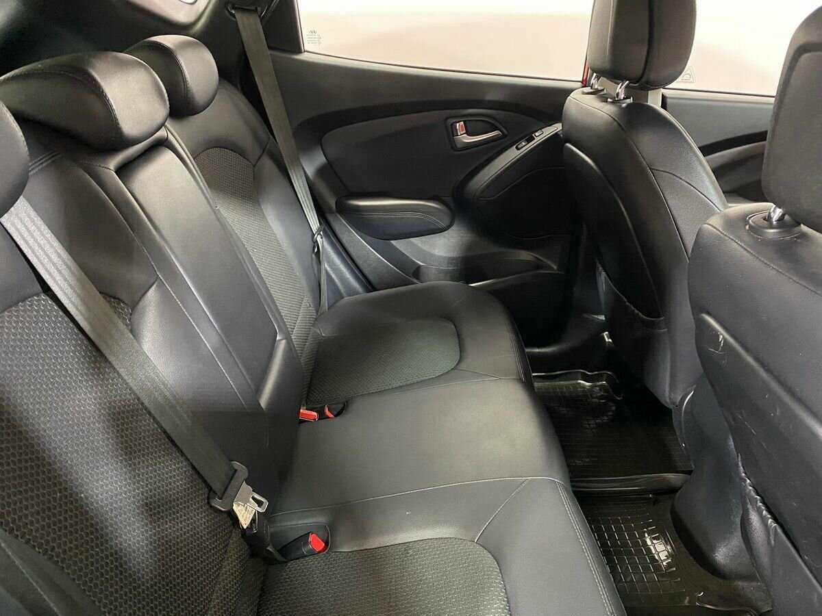 Hyundai ix35 б/у, 2012, Автоматическая. Фото: #10