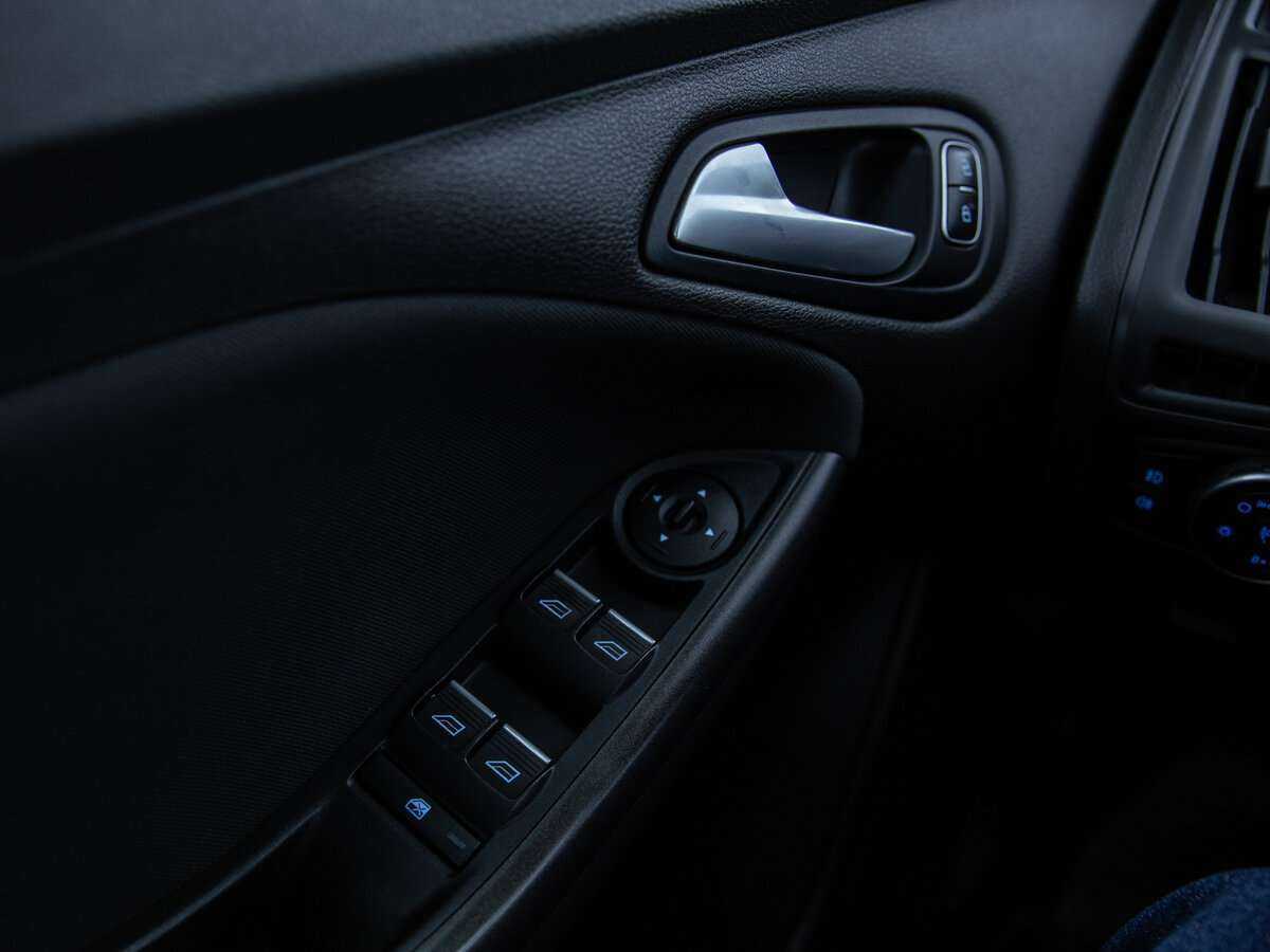 Ford Focus б/у, 2015, Роботизированная. Фото: #11