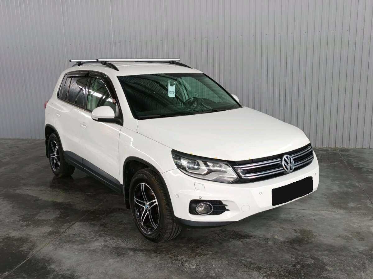 Volkswagen Tiguan б/у, 2013, Автоматическая. Фото: #2