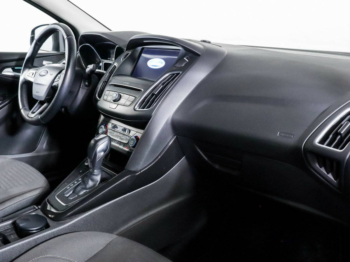 Ford Focus б/у, 2017, Автоматическая. Фото: #5