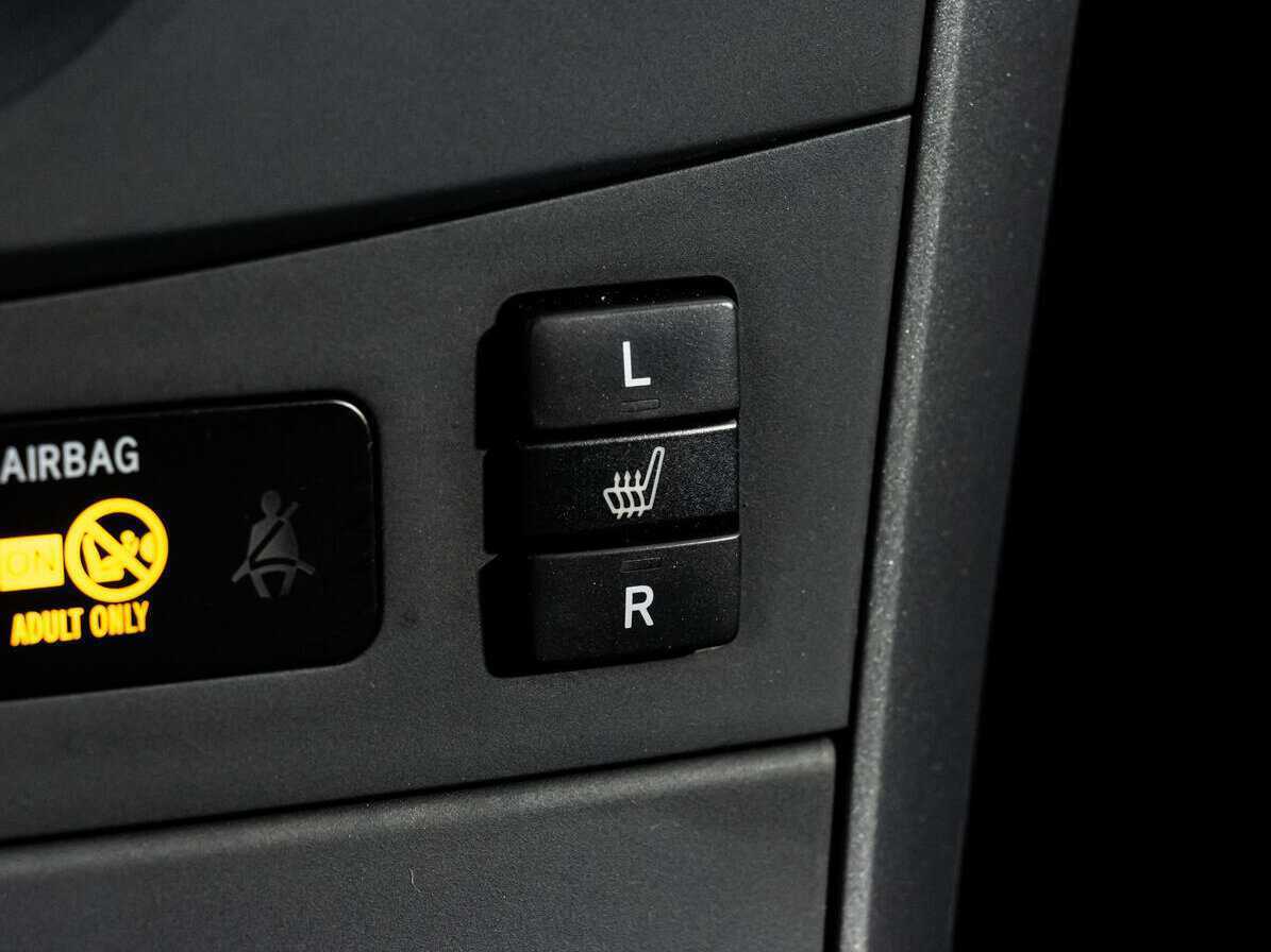 Toyota Corolla б/у, 2012, Автоматическая. Фото: #15