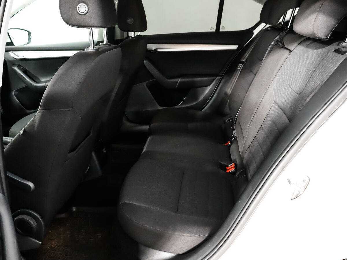 Skoda Octavia б/у, 2013, Роботизированная. Фото: #9