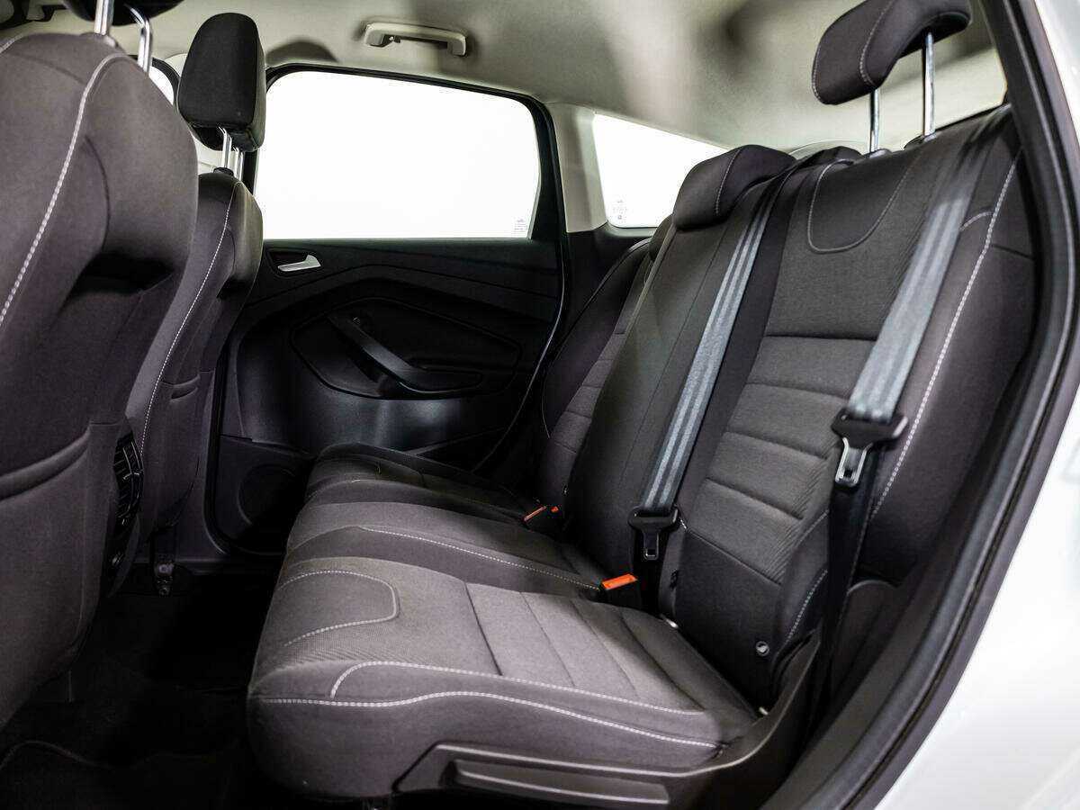 Ford Kuga б/у, 2016, Автоматическая. Фото: #7