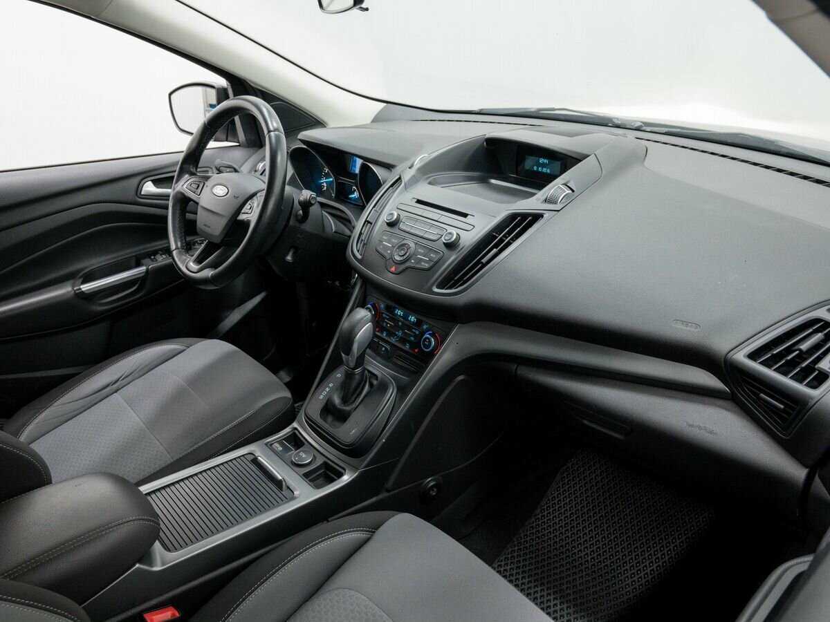 Ford Kuga б/у, 2016, Автоматическая. Фото: #7