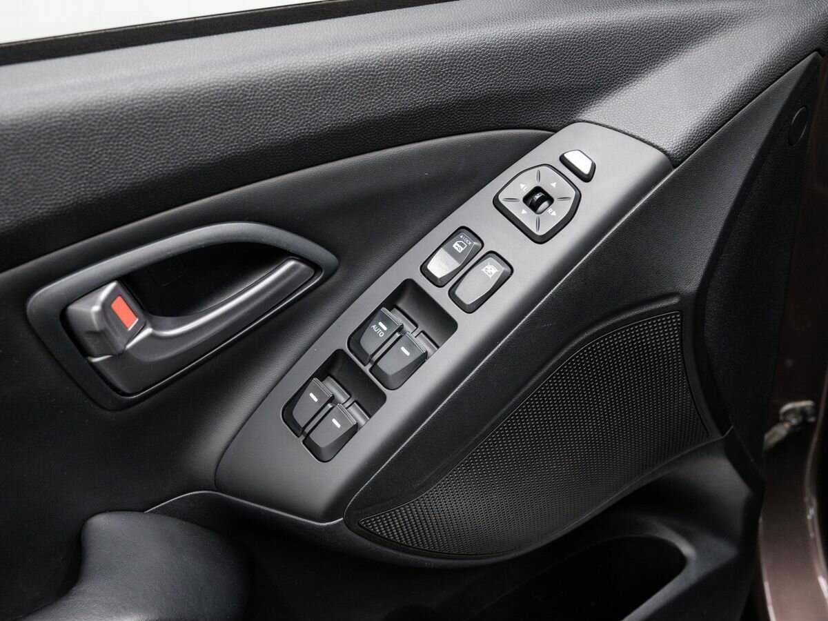 Hyundai ix35 б/у, 2014, Автоматическая. Фото: #15