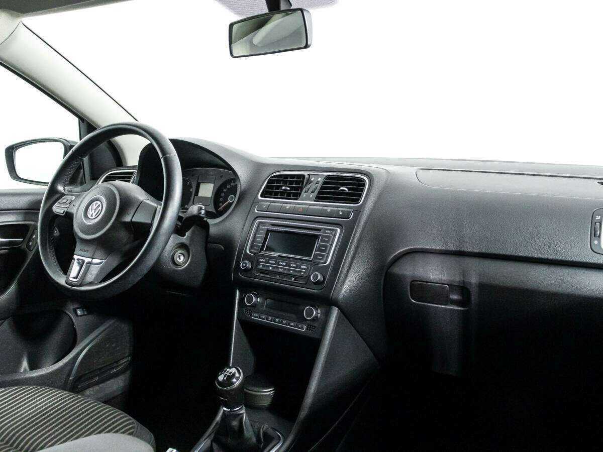 Volkswagen Polo б/у, 2014, Механическая. Фото: #8