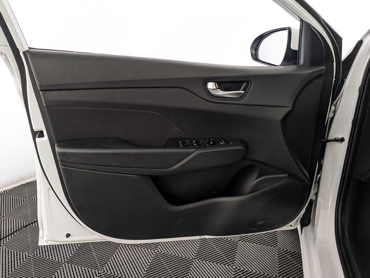 Hyundai Solaris б/у, 2022, Автоматическая. Фото: #14