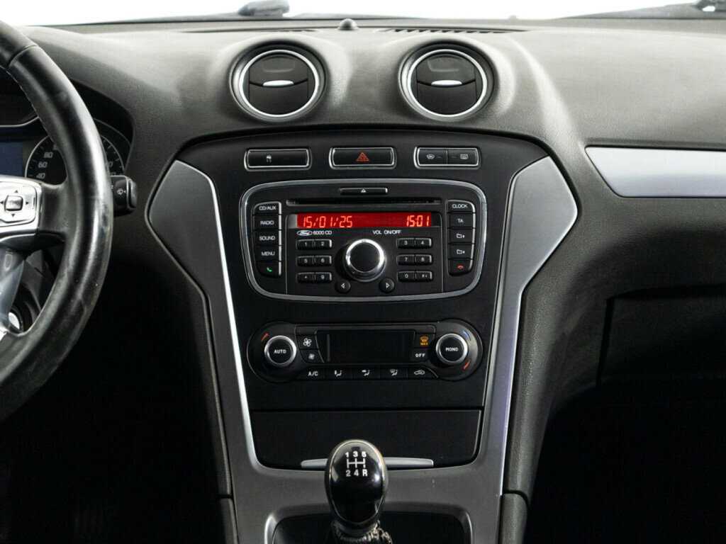 Ford Mondeo б/у, 2012, Механическая. Фото: #13