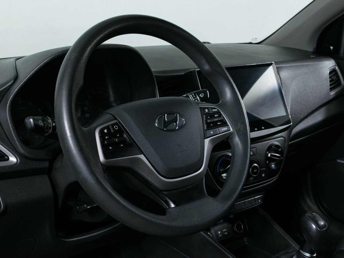 Hyundai Solaris б/у, 2018, Механическая. Фото: #11