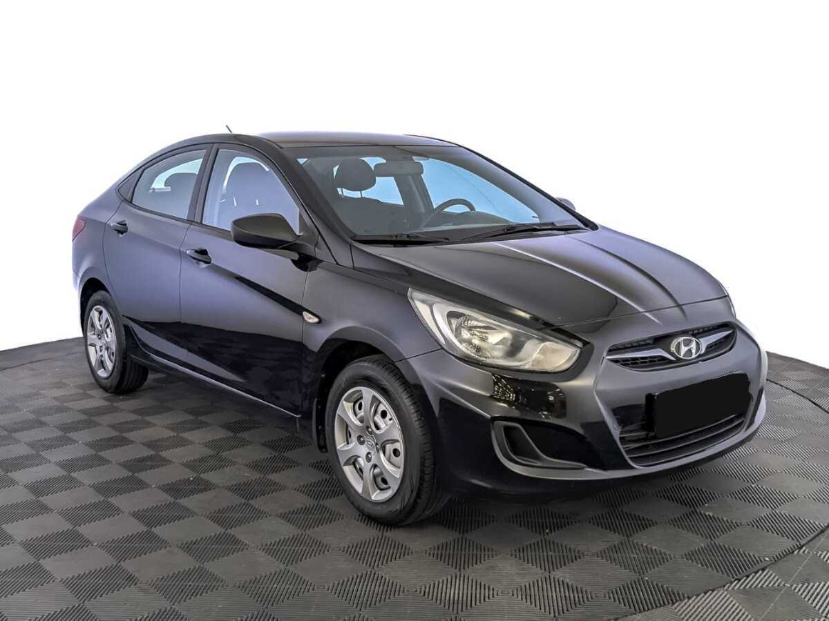 Hyundai Solaris б/у, 2013, Автоматическая. Фото: #2