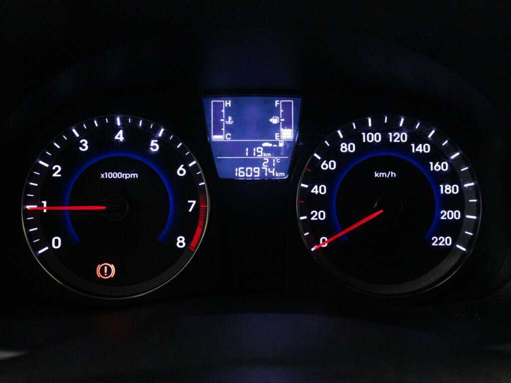 Hyundai Solaris б/у, 2016, Механическая. Фото: #11