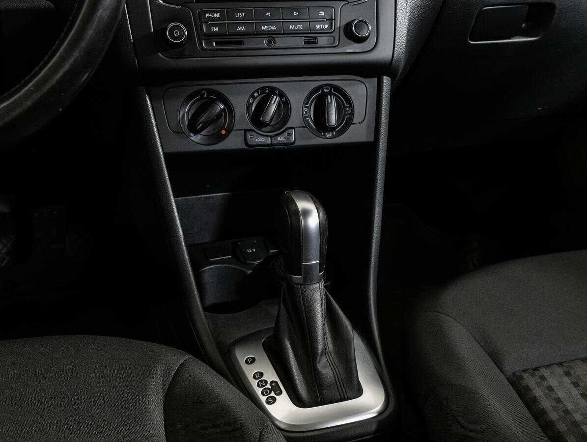 Volkswagen Polo б/у, 2020, Автоматическая. Фото: #12