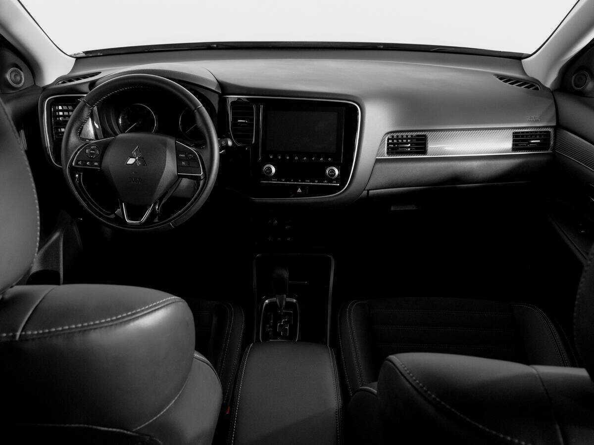 Mitsubishi Outlander б/у, 2021, Вариатор. Фото: #11